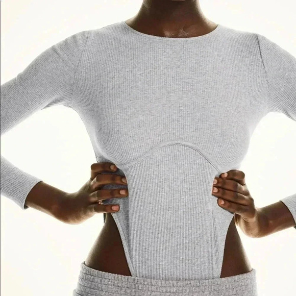 Zara Ribbed Gray Bodysuit size Medium NWT - Picture 1 of 8